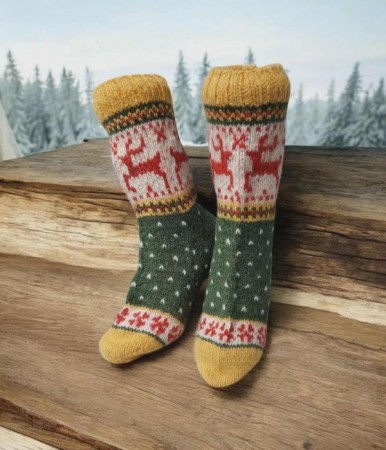 Håndstrikkede ullsokker str. 39–40, reinsdyrmotiv
